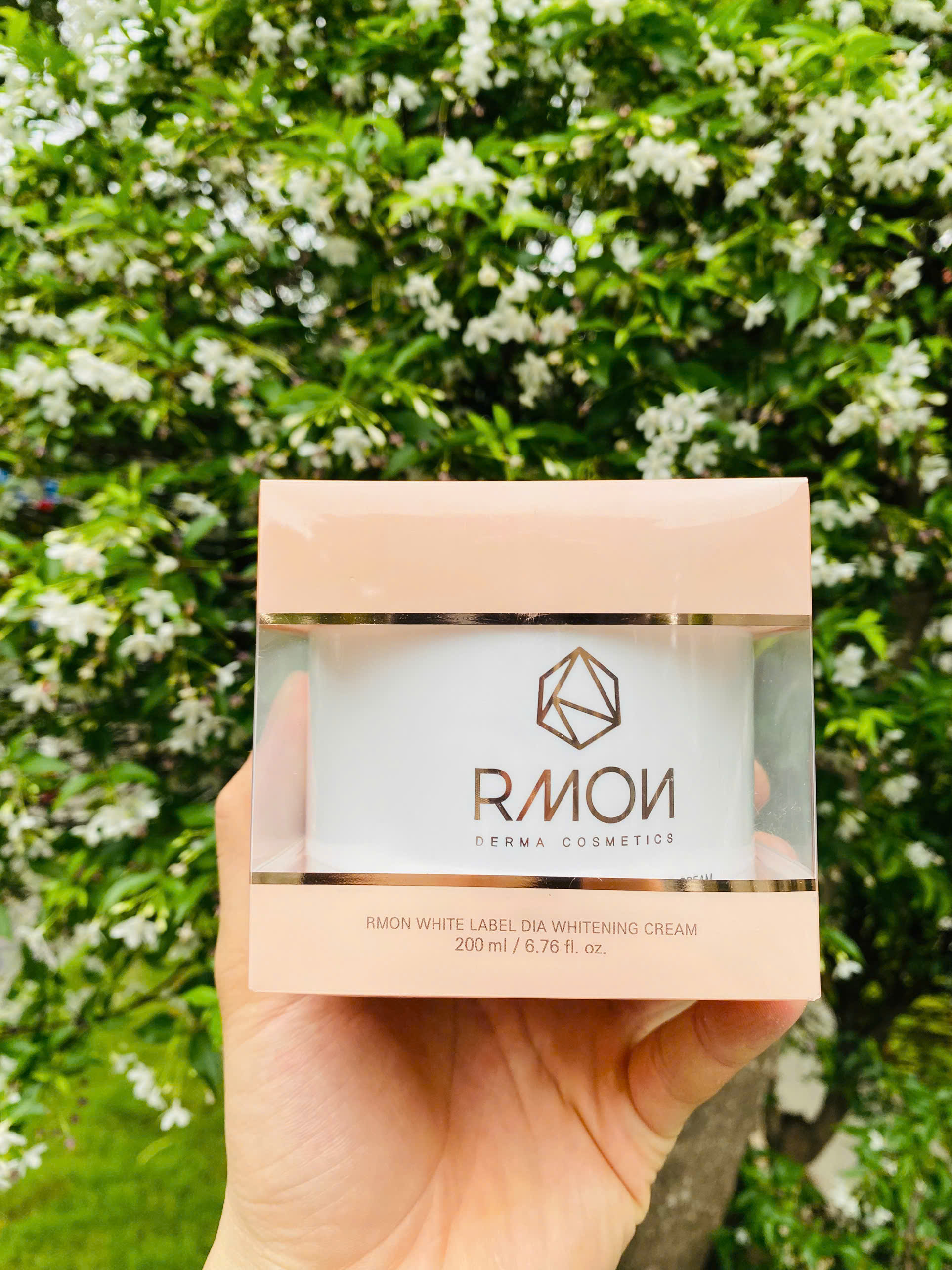 Kem body tế bào gốc cao cấp Rmon