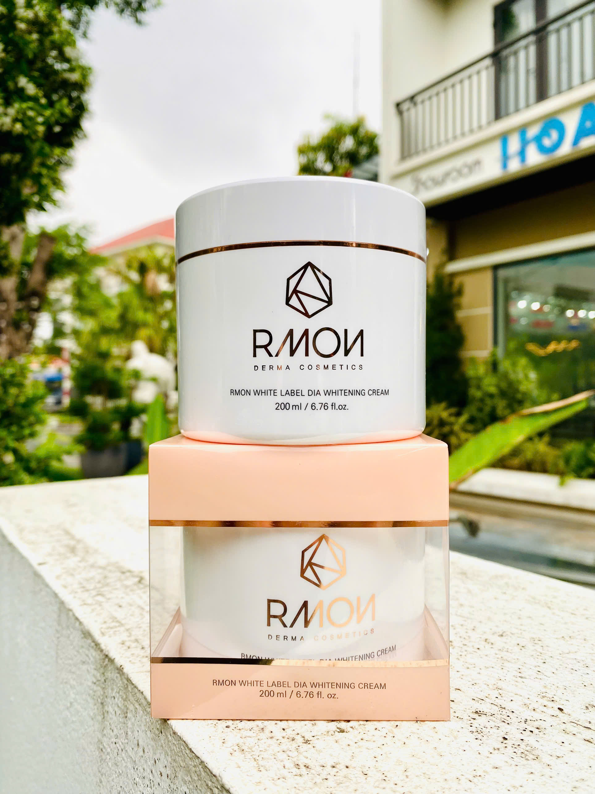 Kem body tế bào gốc cao cấp Rmon